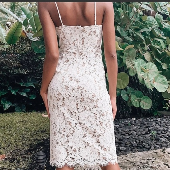 NEW | Lulus White Lace Bodycon Dress - Picture 3 of 7